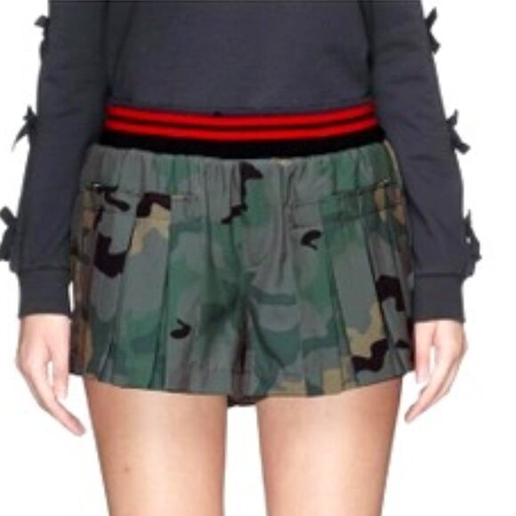 The Upside Camo Agassi Pleated Panel Shorts Green Size 8 EUC - Picture 2 of 13